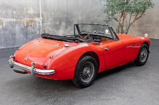 Foto 5 di 24: 1965 Austin Healey 3000