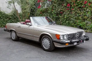 Foto 3 di 24: 1986 Mercedes Benz 560SL