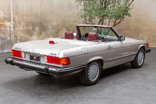 Foto 5 di 24: 1986 Mercedes Benz 560SL