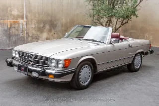 Foto 8 di 24: 1986 Mercedes Benz 560SL