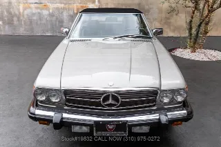 Foto 9 di 24: 1986 Mercedes Benz 560SL