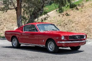 Foto 4 di 24: 1966 Ford Mustang C Code Fastback 2+2