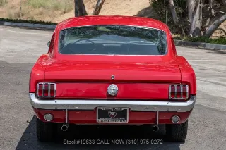 Foto 9 di 24: 1966 Ford Mustang C Code Fastback 2+2
