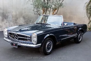 Foto 9 di 24: 1968 Mercedes Benz 280SL