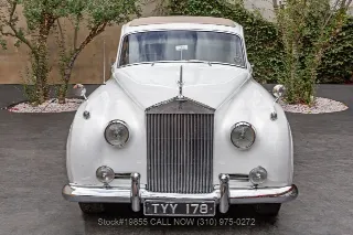 Foto 2 di 24: 1958 Rolls Royce Silver Cloud I