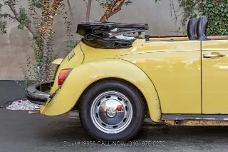 Foto 17 di 24: 1975 Volkswagen Super Beetle