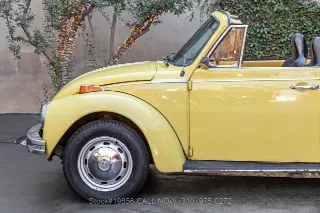 Foto 18 di 24: 1975 Volkswagen Super Beetle