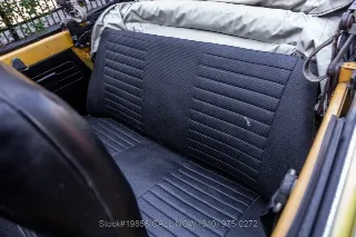 Foto 22 di 24: 1975 Volkswagen Super Beetle