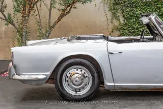 Foto 11 di 24: 1962 Triumph TR4