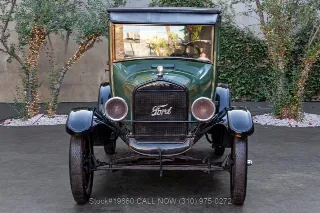 Foto 2 di 24: 1927 Ford Model T Coupe