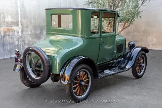 Foto 5 di 24: 1927 Ford Model T Coupe