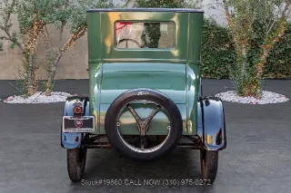 Foto 6 di 24: 1927 Ford Model T Coupe