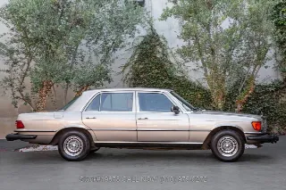 Foto 4 di 24: 1980 Mercedes Benz 450SEL