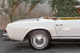 Foto 23 di 24: 1966 Mercedes Benz 230SL
