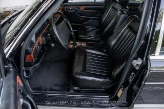 Foto 15 di 24: 1988 Mercedes Benz 560SEL