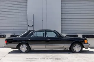 Foto 4 di 24: 1988 Mercedes Benz 560SEL