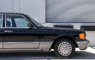 Foto 9 di 24: 1988 Mercedes Benz 560SEL