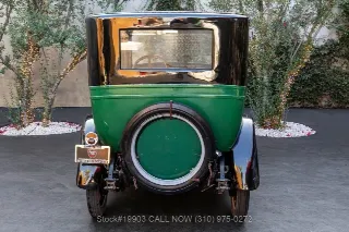 Foto 6 di 24: 1924 Studebaker Special 6 Wagon