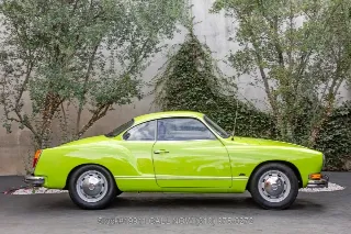 Foto 4 di 24: 1974 Volkswagen Karmann Ghia Coupe