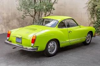 Foto 5 di 24: 1974 Volkswagen Karmann Ghia Coupe