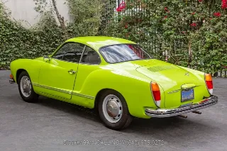 Foto 7 di 24: 1974 Volkswagen Karmann Ghia Coupe
