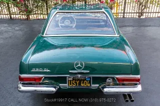 Foto 17 di 24: 1966 Mercedes Benz 230SL