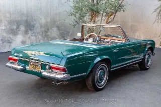 Foto 5 di 24: 1966 Mercedes Benz 230SL