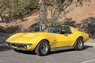 Foto 8 di 24: 1969 Chevrolet Corvette L68