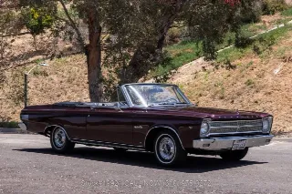 Foto 4 di 24: 1965 Plymouth Satellite Convertible