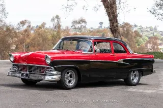 Foto 10 di 24: 1956 Ford Customline