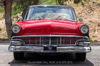 Foto 3 di 24: 1956 Ford Customline