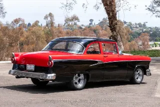 Foto 6 di 24: 1956 Ford Customline