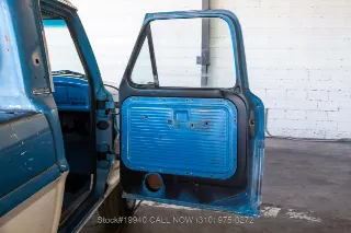 Foto 21 di 24: 1968 Ford F 250 Custom Cab