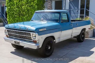 Foto 8 di 24: 1968 Ford F 250 Custom Cab