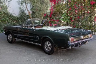 Foto 7 di 24: 1966 Ford Mustang A Code Convertible 3 Speed