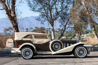 Foto 15 di 24: 1975 Excalibur Series III Phaeton