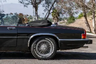 Foto 22 di 24: 1990 Jaguar XJS V12