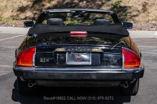Foto 7 di 24: 1990 Jaguar XJS V12