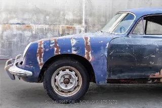 Foto 12 di 24: 1965 Porsche 356C Coupe