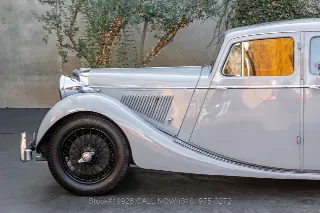 Foto 10 di 24: 1945 Jaguar 1 1/2 Litre Saloon Mark IV