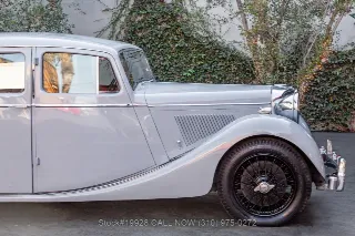 Foto 8 di 24: 1945 Jaguar 1 1/2 Litre Saloon Mark IV