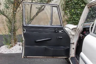 Foto 14 di 24: 1966 Mercedes Benz 200D W110 Fintail