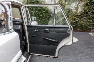 Foto 22 di 24: 1966 Mercedes Benz 200D W110 Fintail