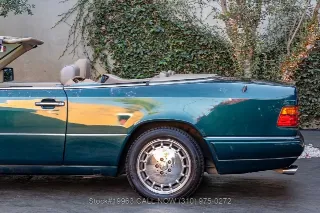 Foto 18 di 24: 1995 Mercedes Benz E320