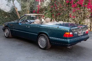 Foto 7 di 24: 1995 Mercedes Benz E320
