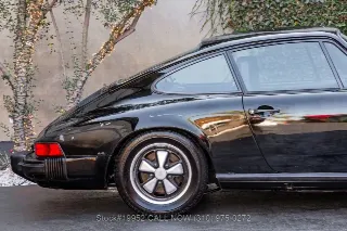 Foto 11 di 24: 1977 Porsche 911S