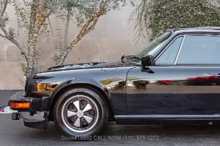 Foto 12 di 24: 1977 Porsche 911S