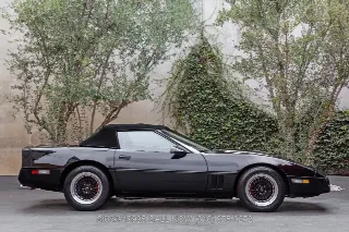 Foto 10 di 24: 1986 Chevrolet Corvette