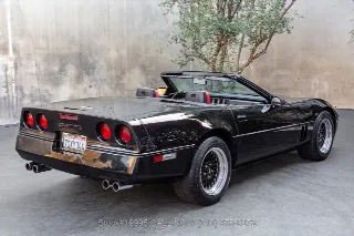 Foto 5 di 24: 1986 Chevrolet Corvette