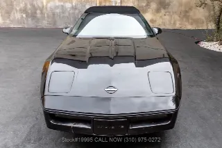 Foto 9 di 24: 1986 Chevrolet Corvette